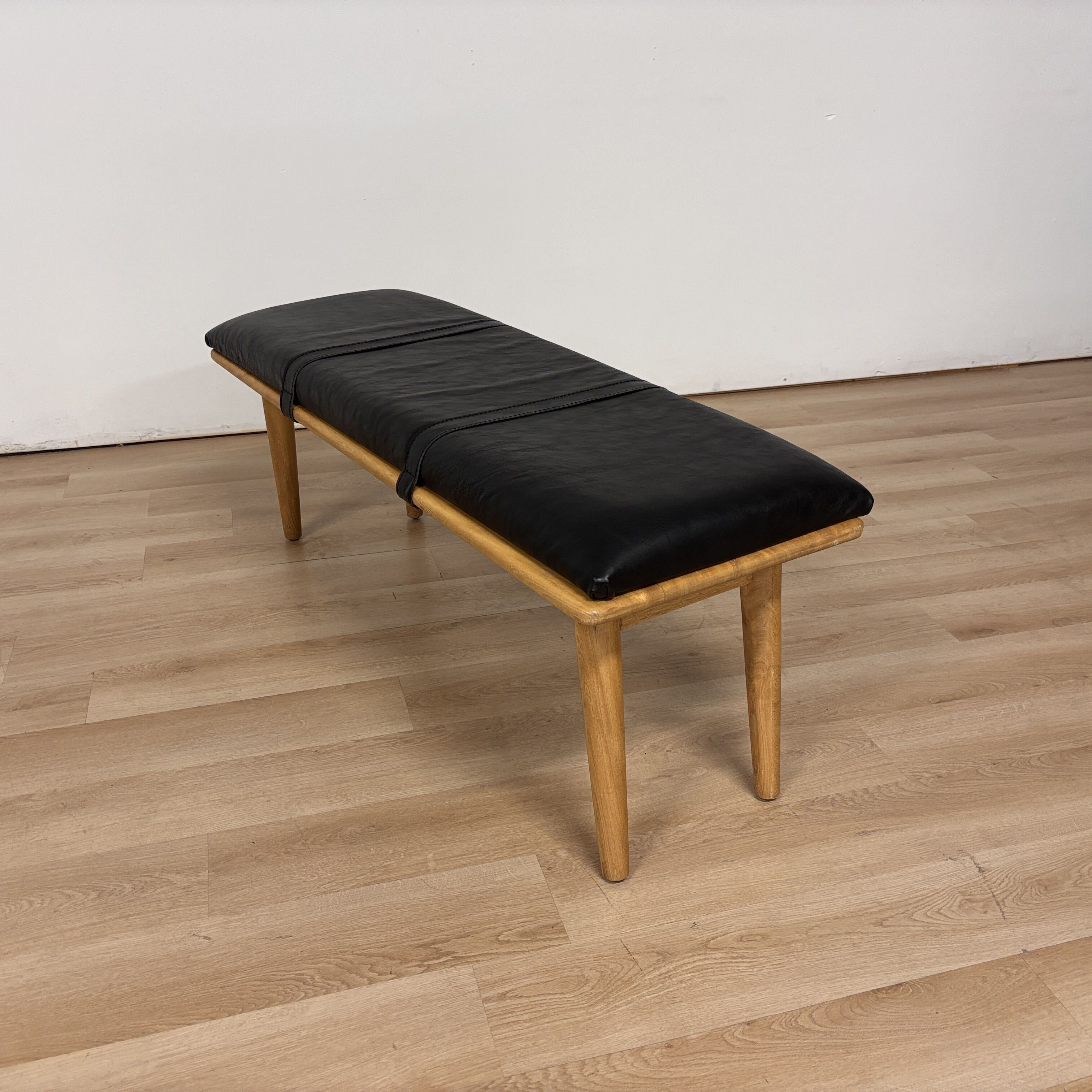 Latitude Run Entry Bench