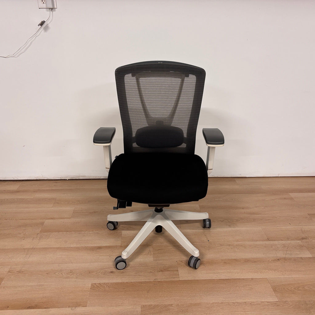 Autonomous Ergonomic Chair Pro