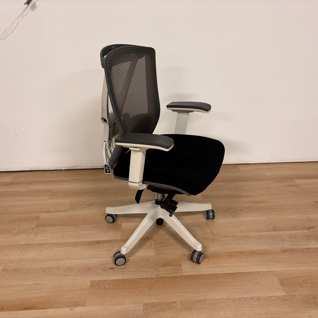 Autonomous Ergonomic Chair Pro