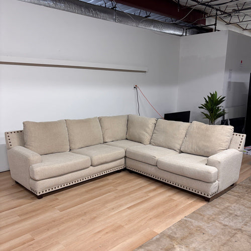 Franklin Company Studded Corner 3 Piece Sectional
