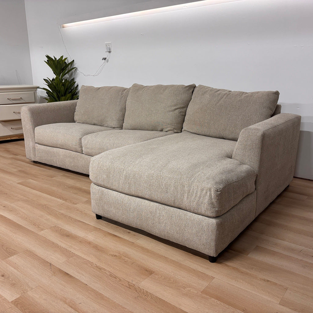 Lane Home Furnishings 2 Piece Sectional