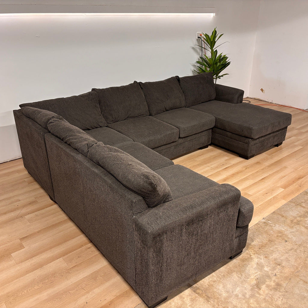 Rooms To Go U-shape Sectional