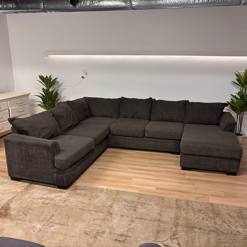 Rooms To Go U-shape Sectional