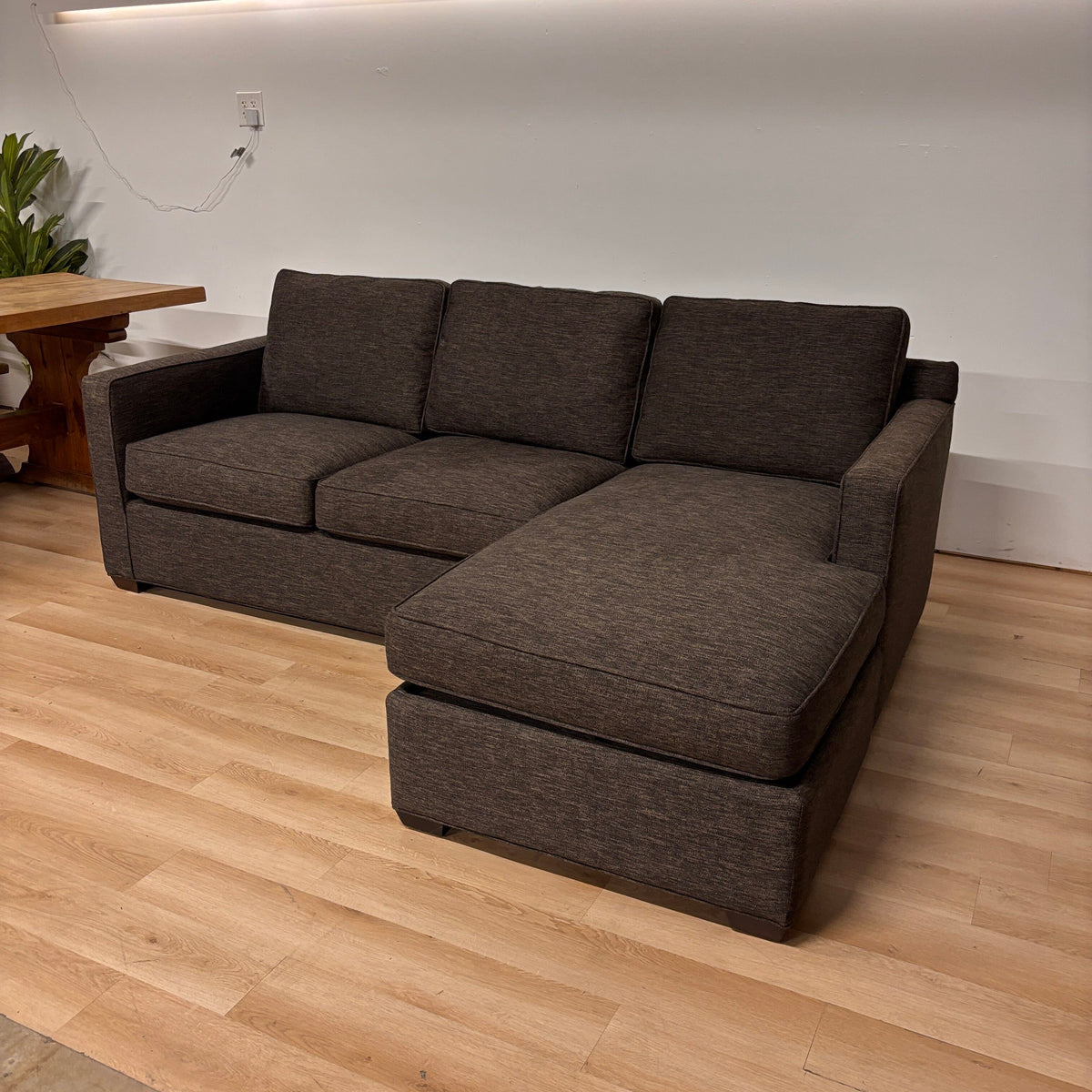 Crate & Barrel Sofa W/reversible Chaise