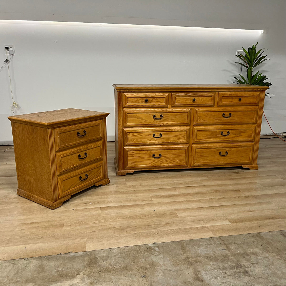 Oak Express Vintage Dresser & Nightstand Set