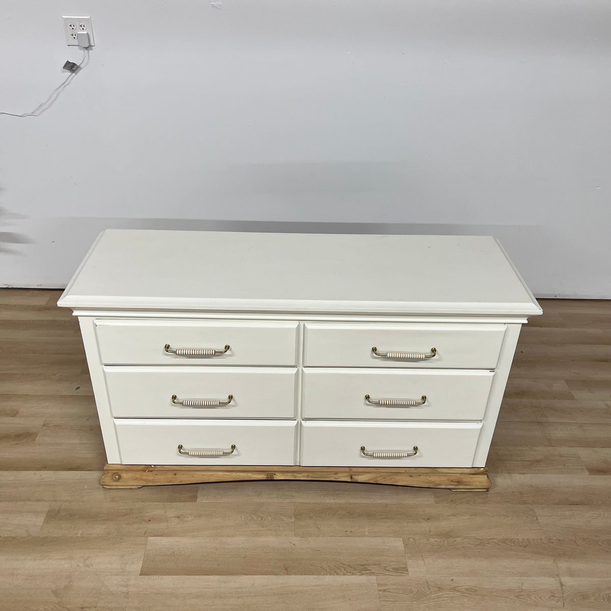 Munire Furniture 6 Drawer Dresser