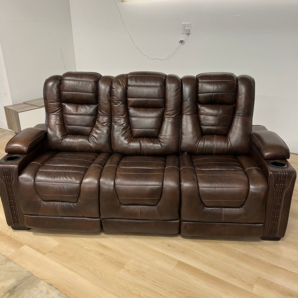 Rooms To Go Renegade Electric Recliner Sofa Set