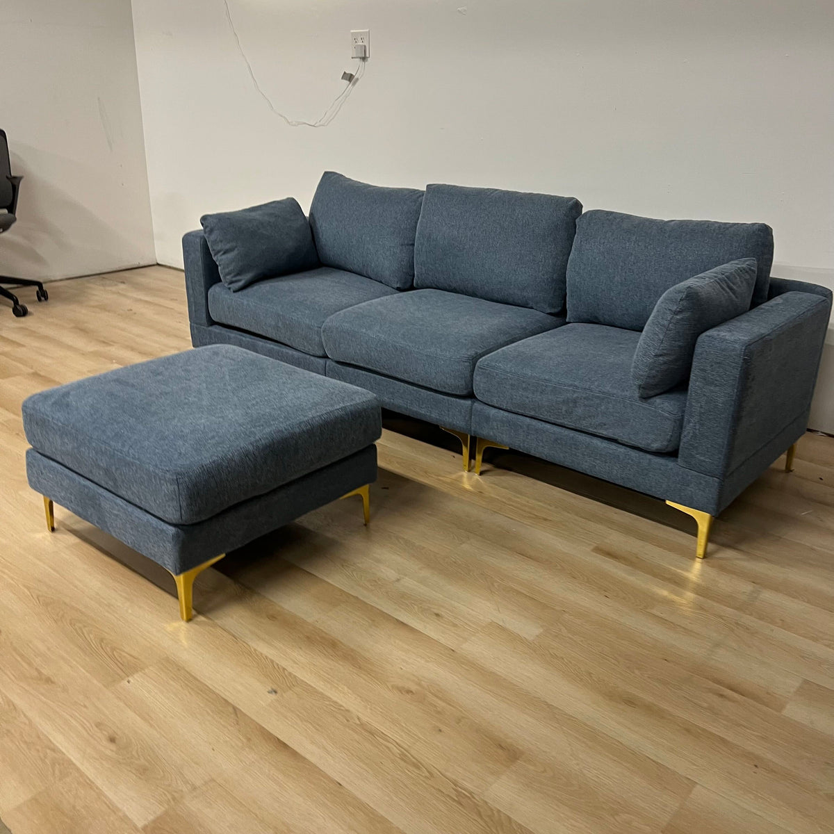 Latitude Run Sofa W/ottoman