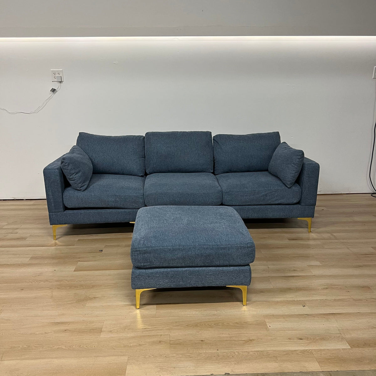 Latitude Run Sofa W/ottoman