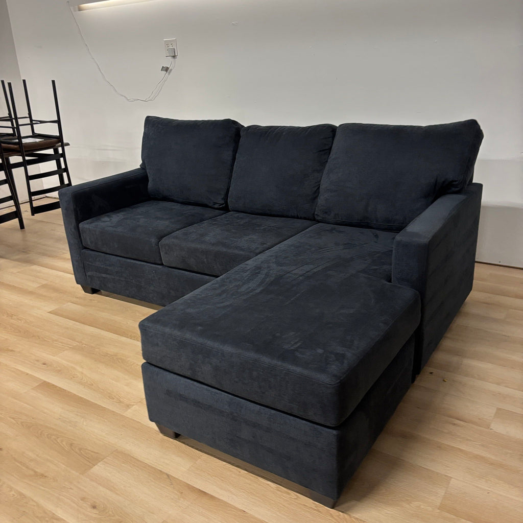 Living Spaces Aramis Sofa W/reversible Chaise