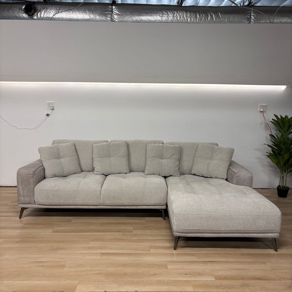 Mingbo Sectional W/ Chaise