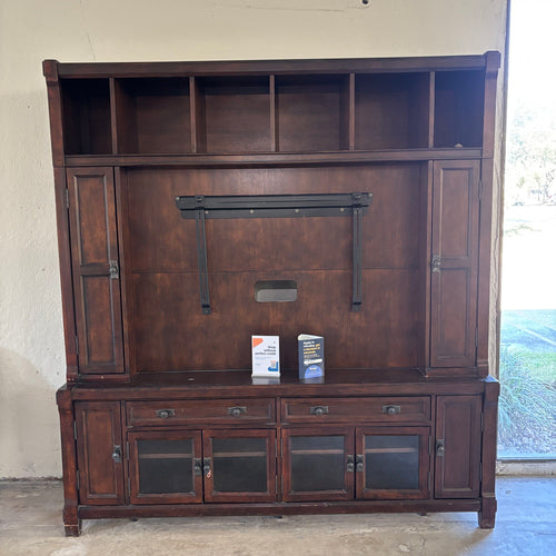 Ashley Furniture Roslyn Heights Entertainment Center
