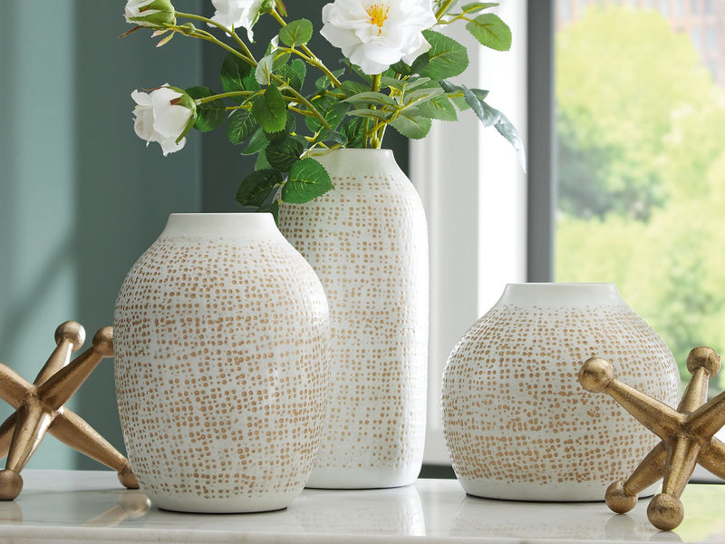 Vinburn Accessory Set (Set of 5) -  Ashley Furniture Table Accessory Set  Fresh Start Furniture