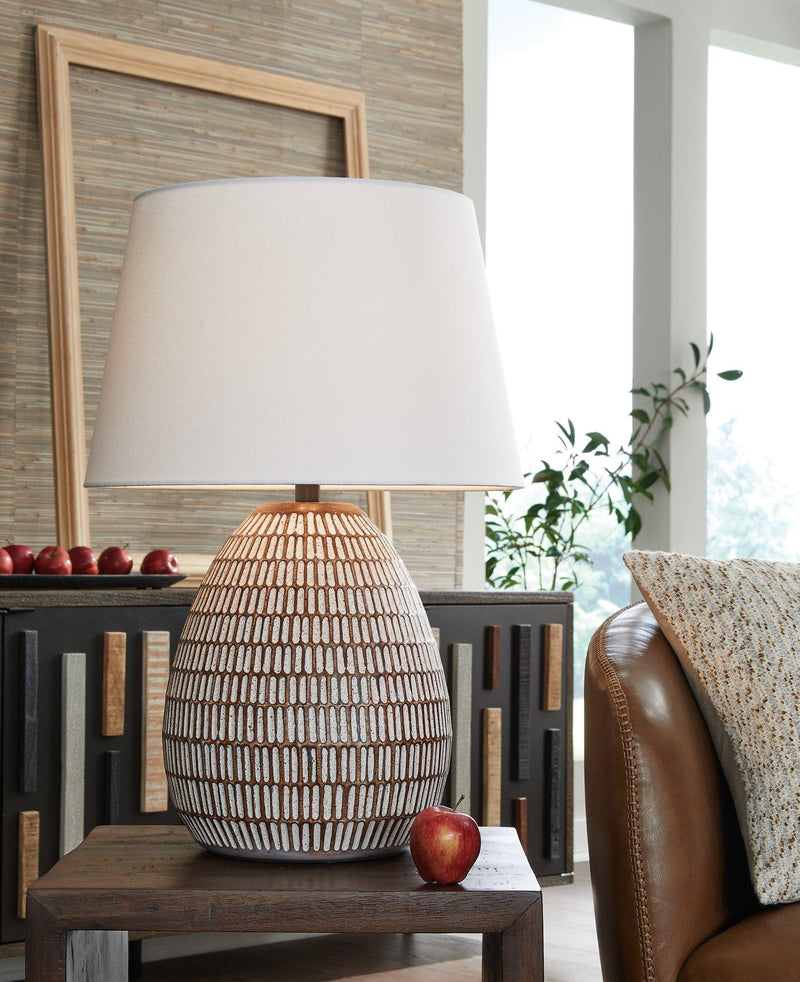 Darrich Lamp Set -  Ashley Furniture Table Lamp Set  Fresh Start Furniture