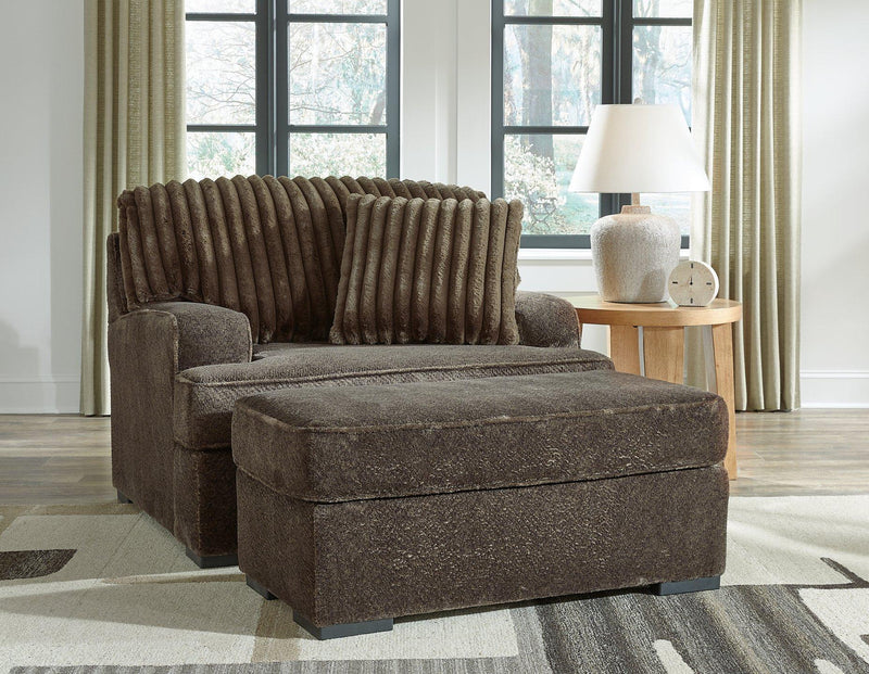 Aylesworth Upholstery Package -  Ashley Furniture Living Room Set