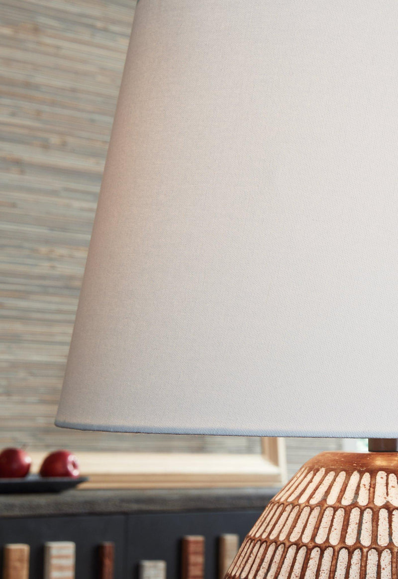 Darrich Lamp Set -  Ashley Furniture Table Lamp Set  Fresh Start Furniture