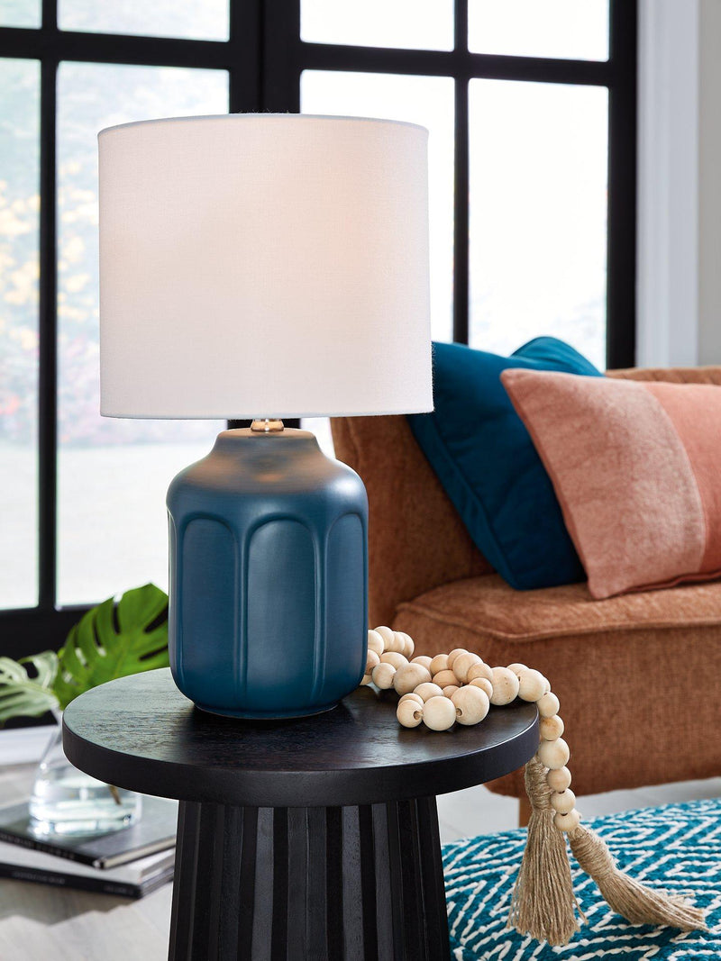 Gierburg Lamp Set Ashley Furniture Table Lamp Set  Fresh Start Furniture