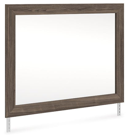 Kendanport Dresser and Mirror