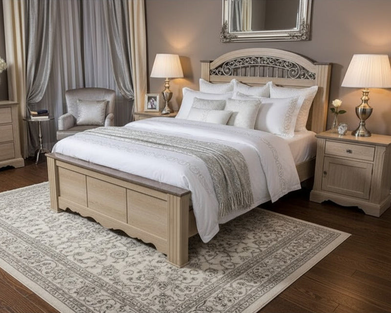Catalina Queen Poster Bed