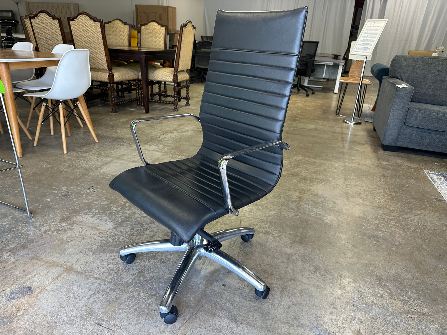 Zetti High-Back Executive Chair