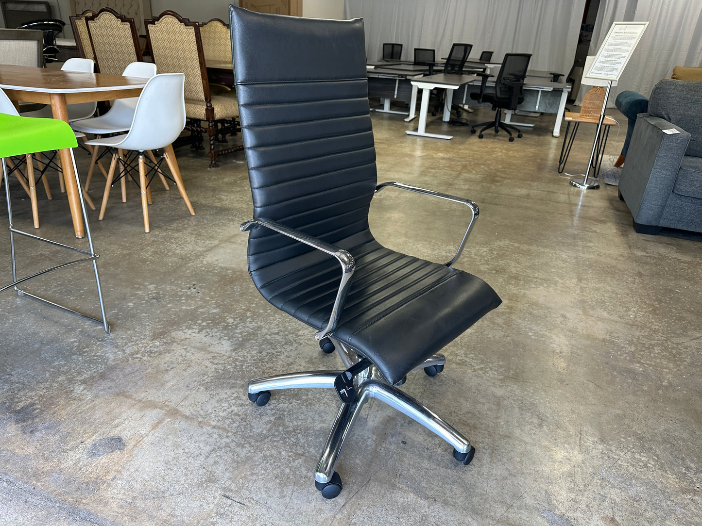Zetti High-Back Executive Chair