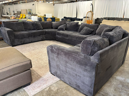Artemis II 5-pc Sectional