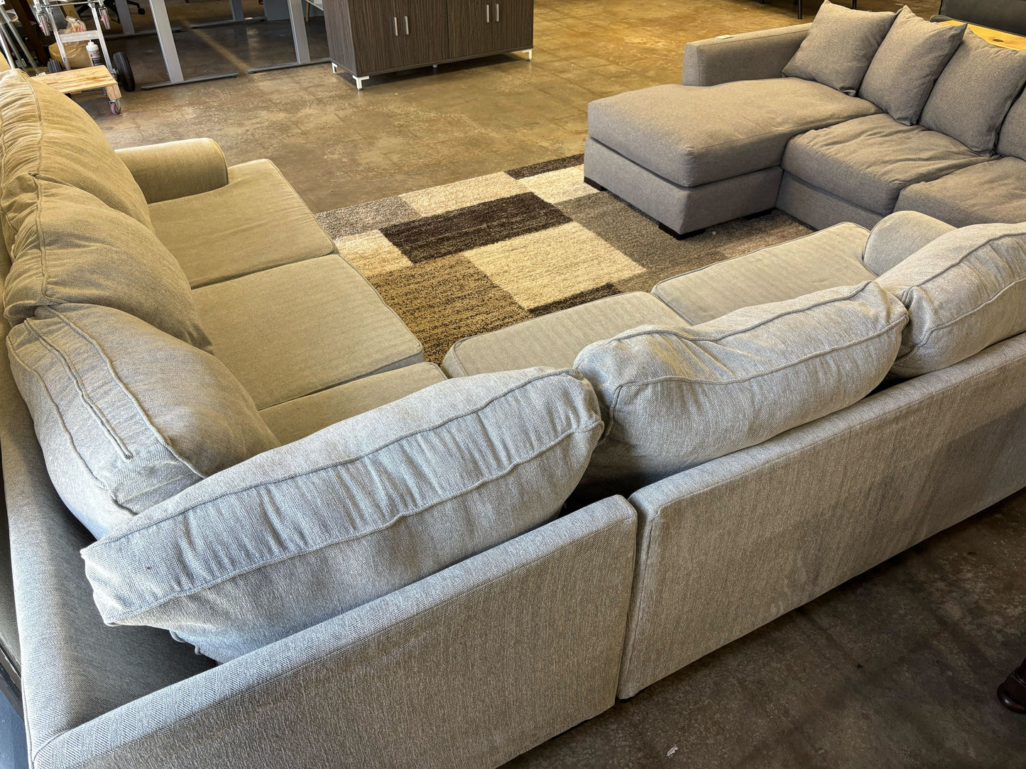 Bovarian 2-Piece Sectional