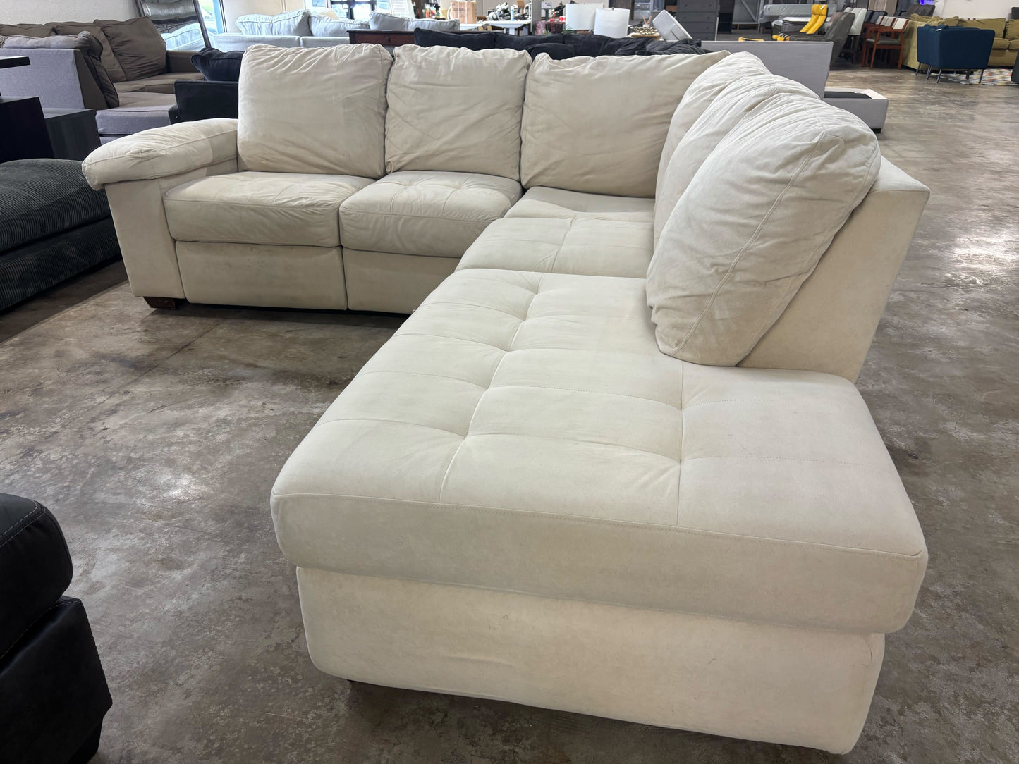 Signature Design 4-Piece Sectional