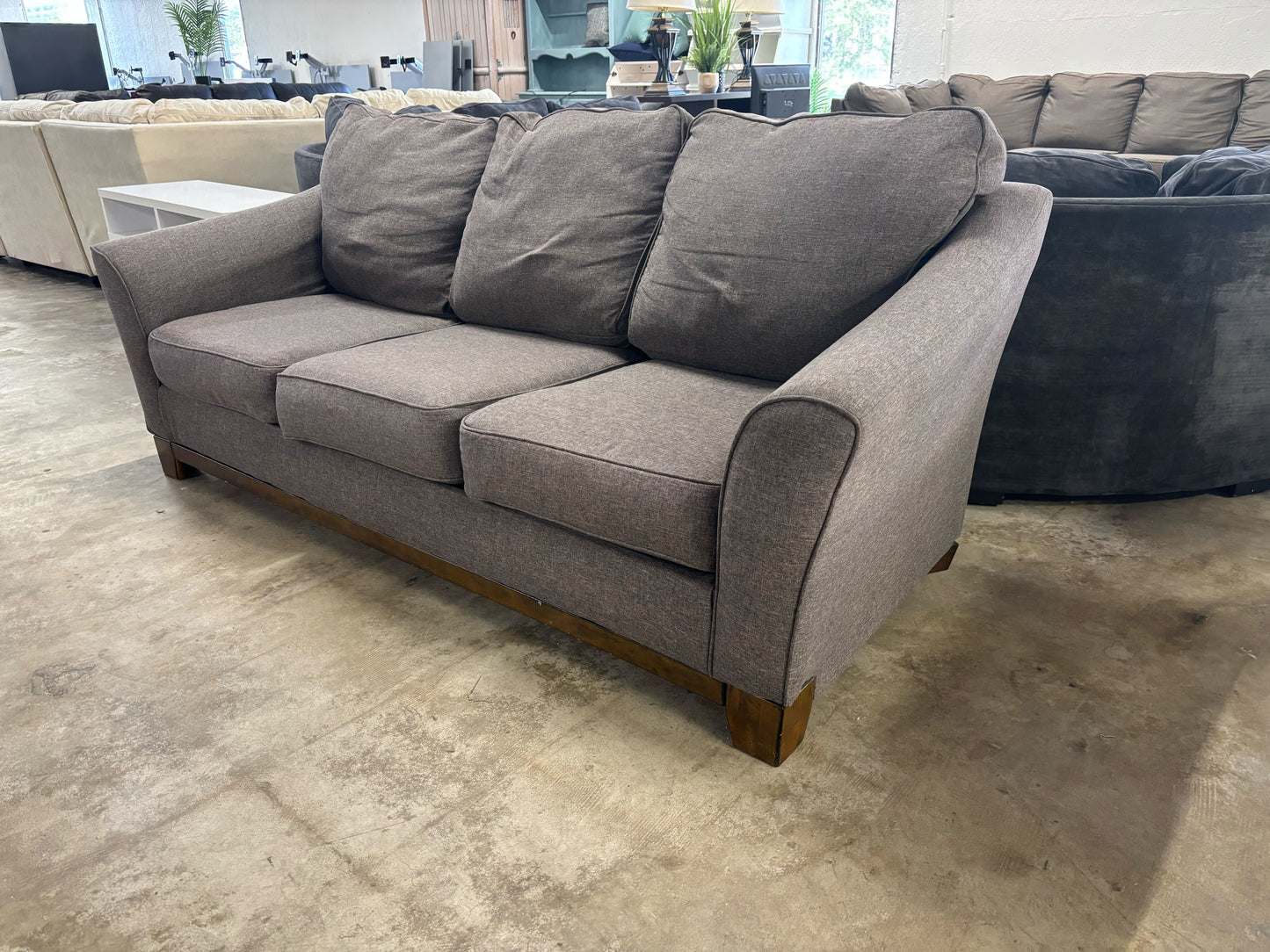 Signature Design Janley Sofa