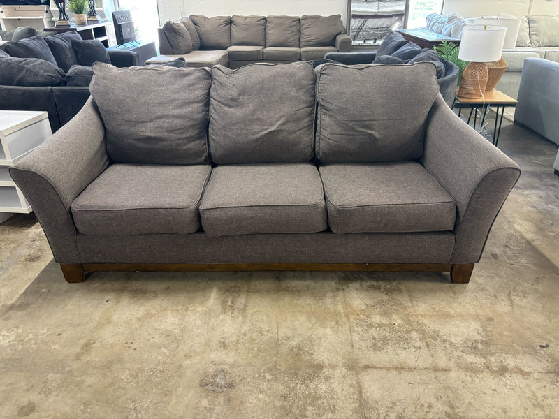 Signature Design Janley Sofa Ashley