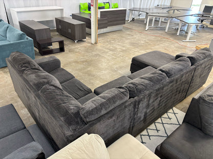 Ballinasloe 3-Piece Sectional with Chaise