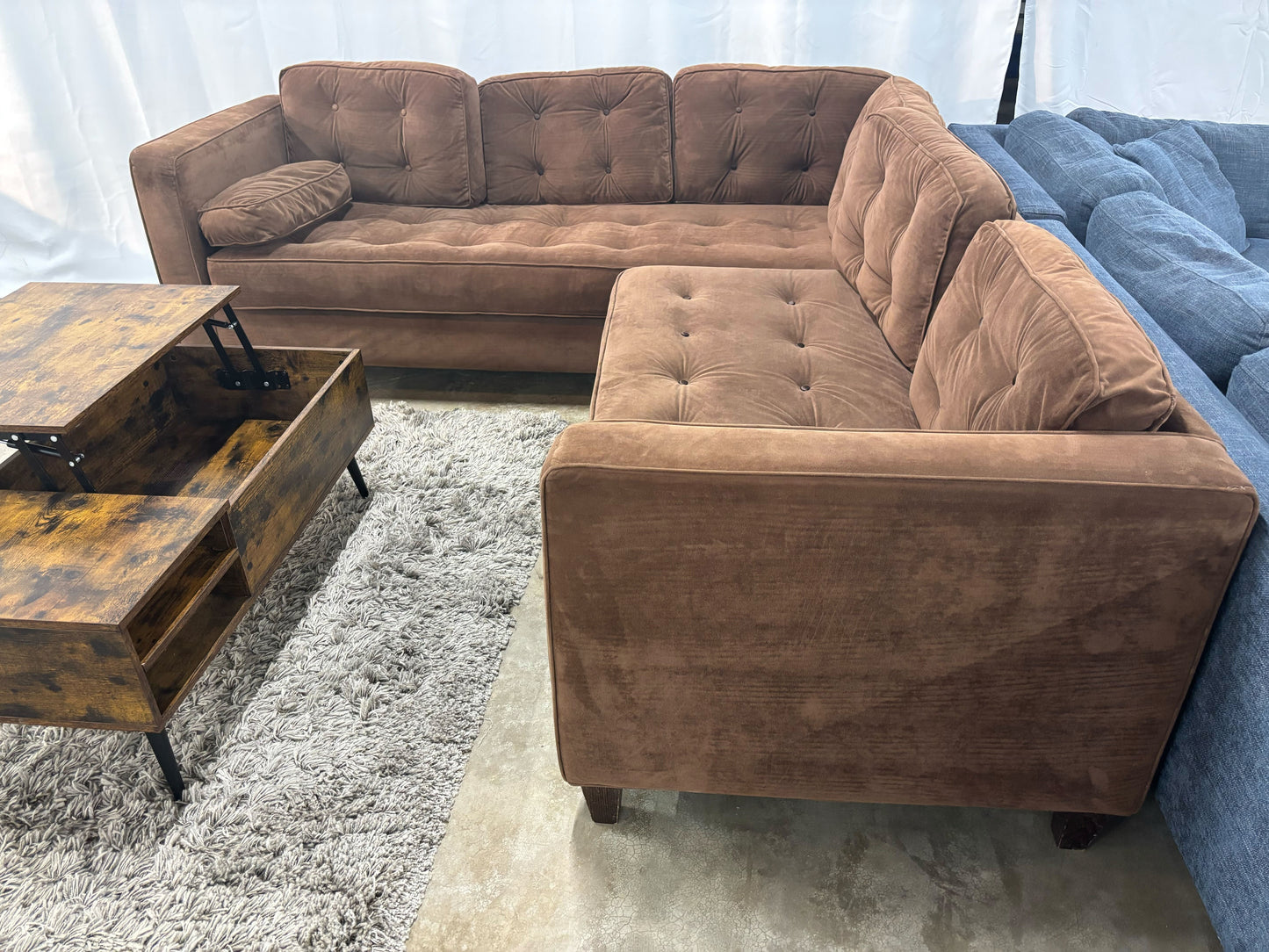 Tufted 2-piece Sectional Sofa