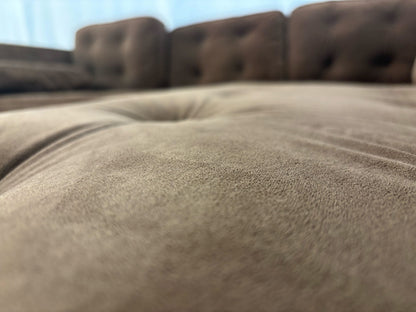 Tufted 2-piece Sectional Sofa