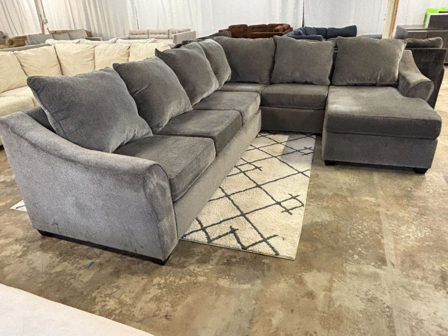 Biddeford 3-pc Sectional with Chaise