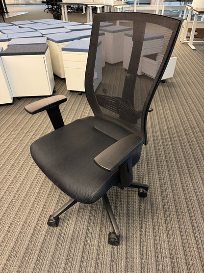Razor Mesh Chair Clear Design