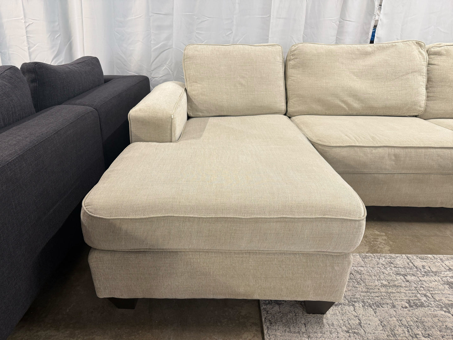 Signature Design 3-piece Sectional