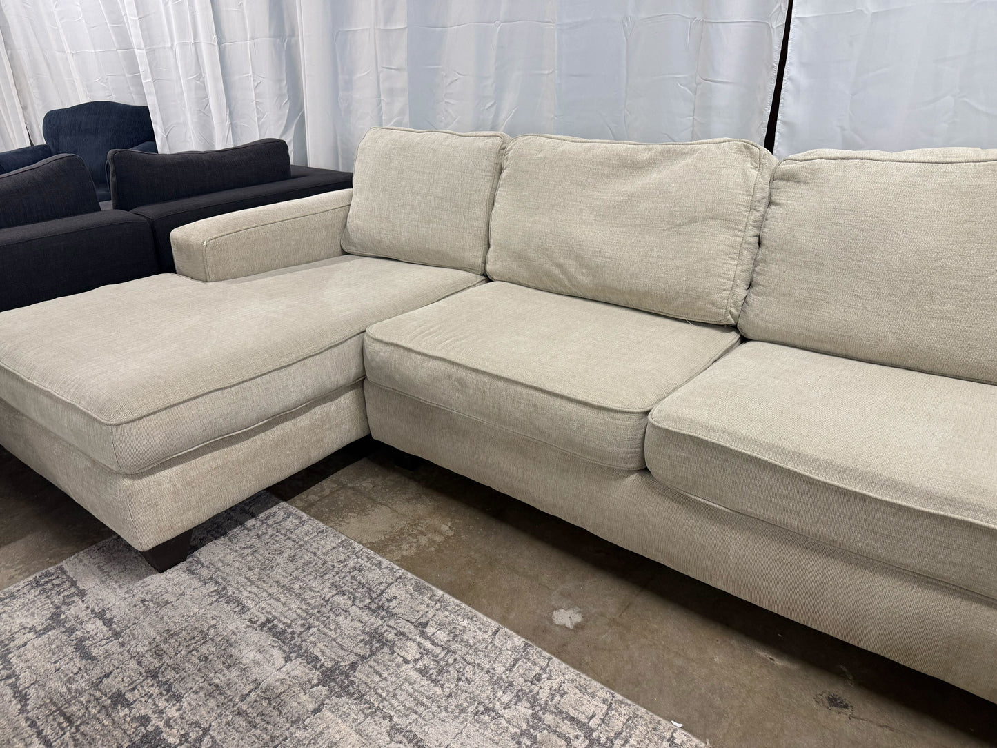 Signature Design 3-piece Sectional