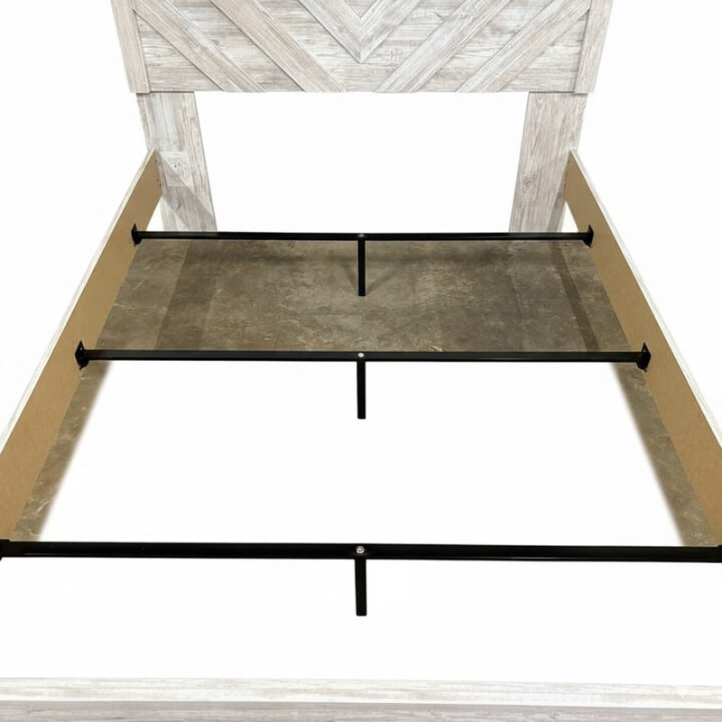 Cayboni Queen Panel Bed