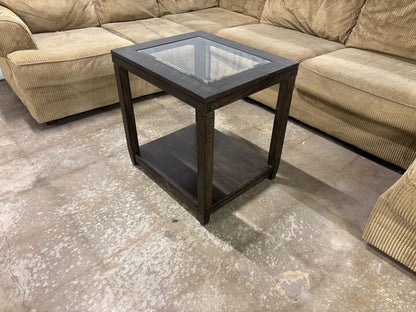 Carlton End Table