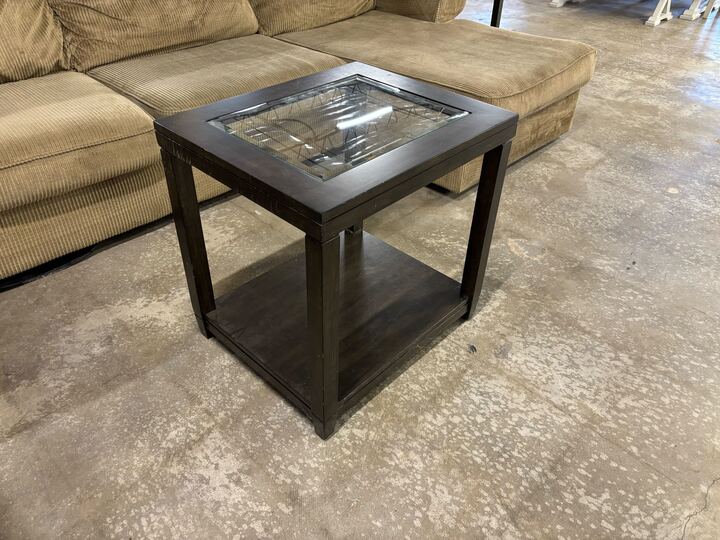 Carlton End Table