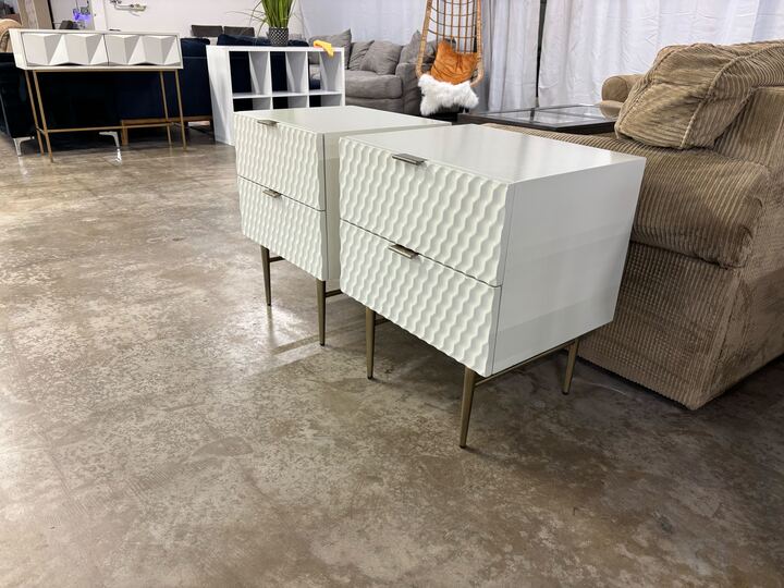 Audrey set of 2 nightstands