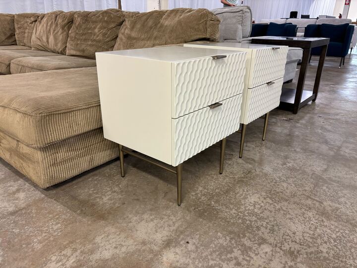 Audrey set of 2 nightstands
