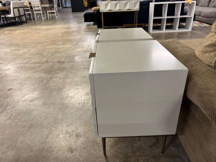 Audrey set of 2 nightstands