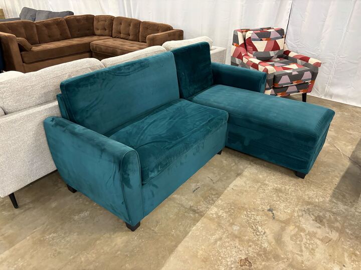 Novara Sectional Sofa