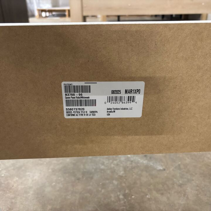 Cayboni Queen Panel Bed