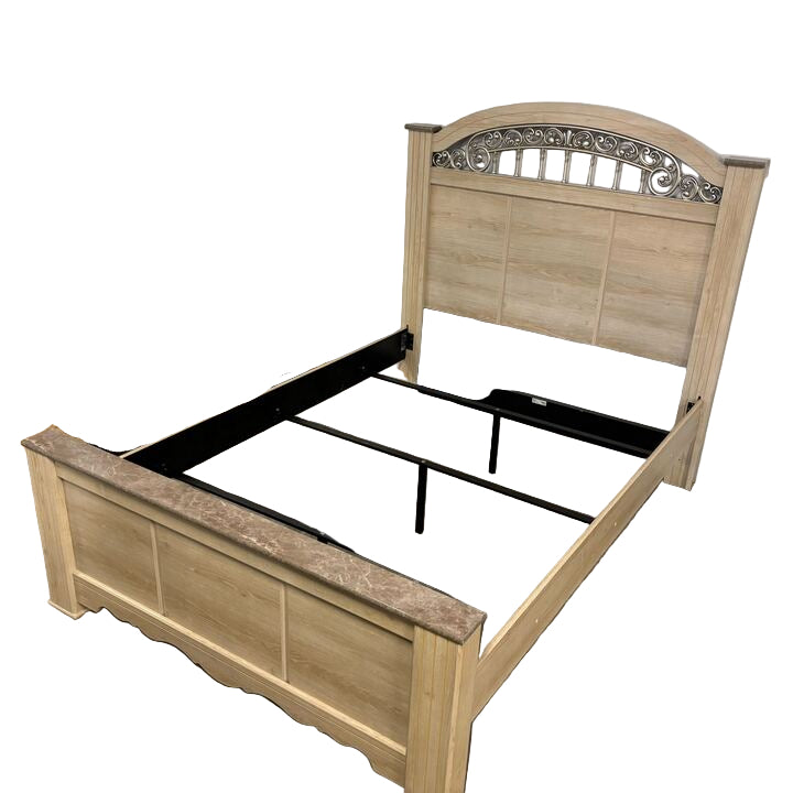 Catalina Queen Poster Bed