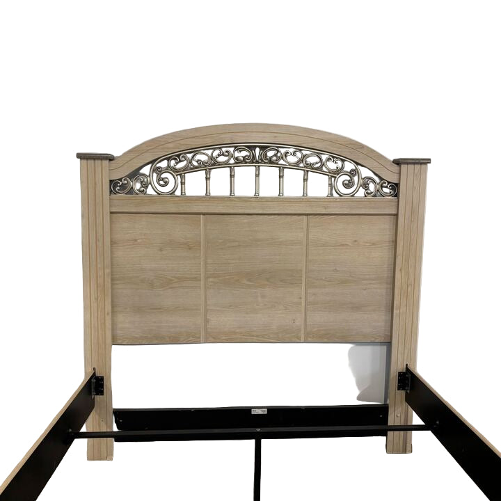 Catalina Queen Poster Bed