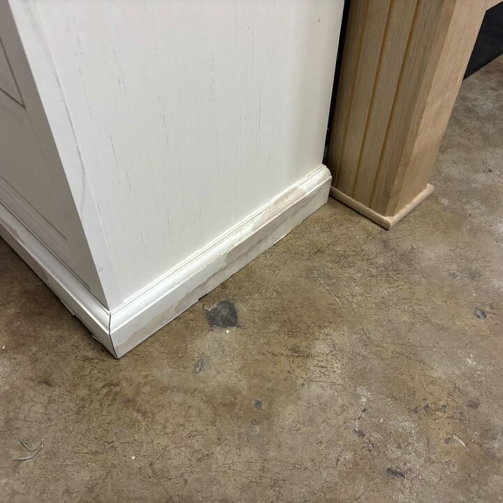 Dorthia Farmhouse 6 Drawer Dresser