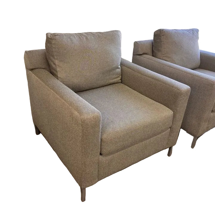 Eilerson Streamline Lounge Chair