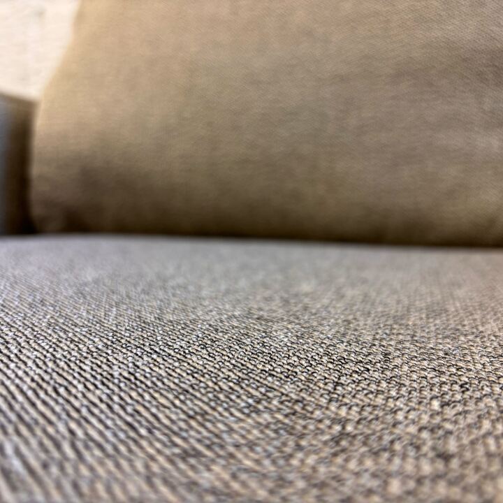 Eilerson Streamline Lounge Chair